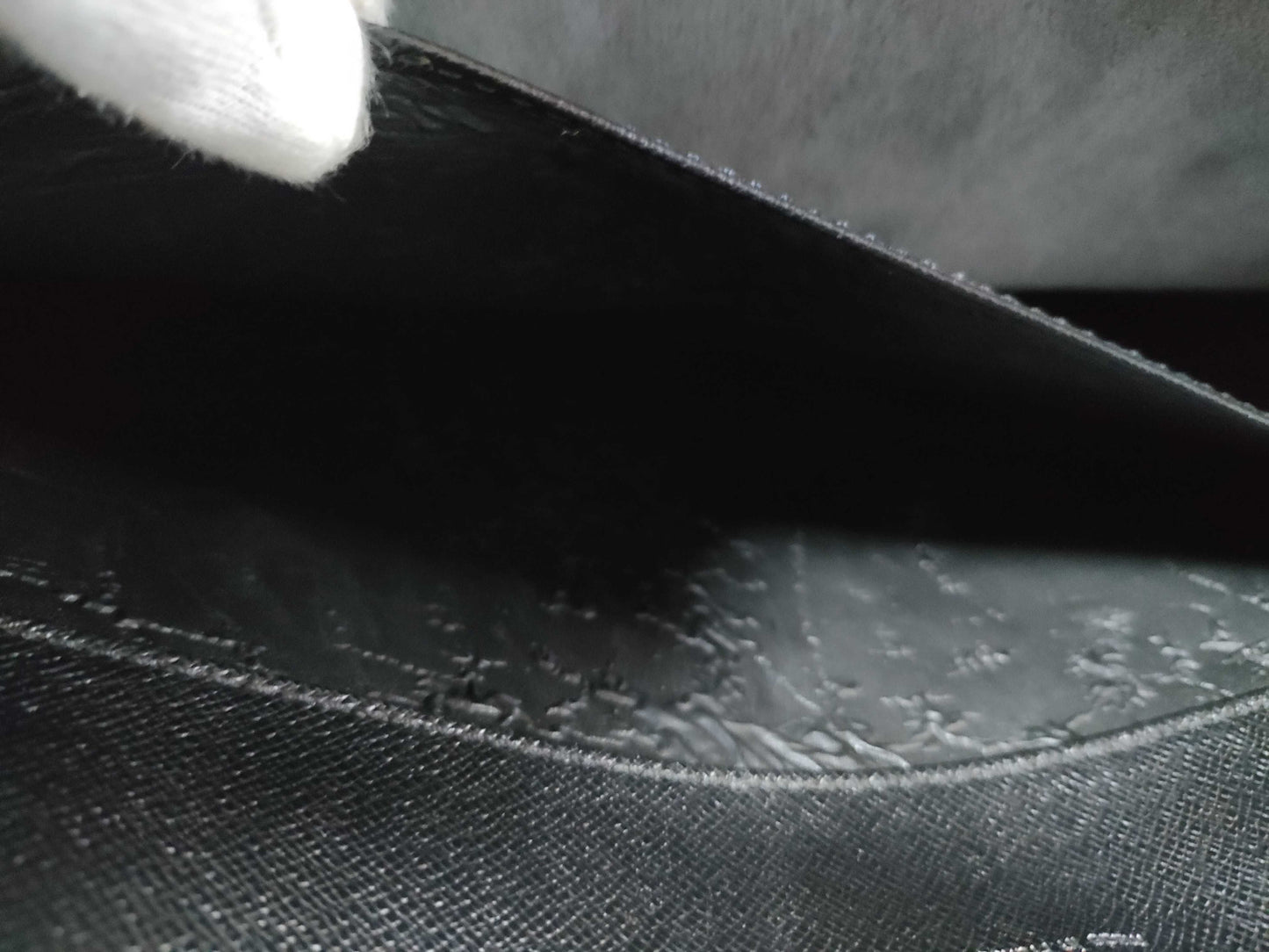 LOUIS VUITTON M30772 Taiga Business Angara Business Bag
