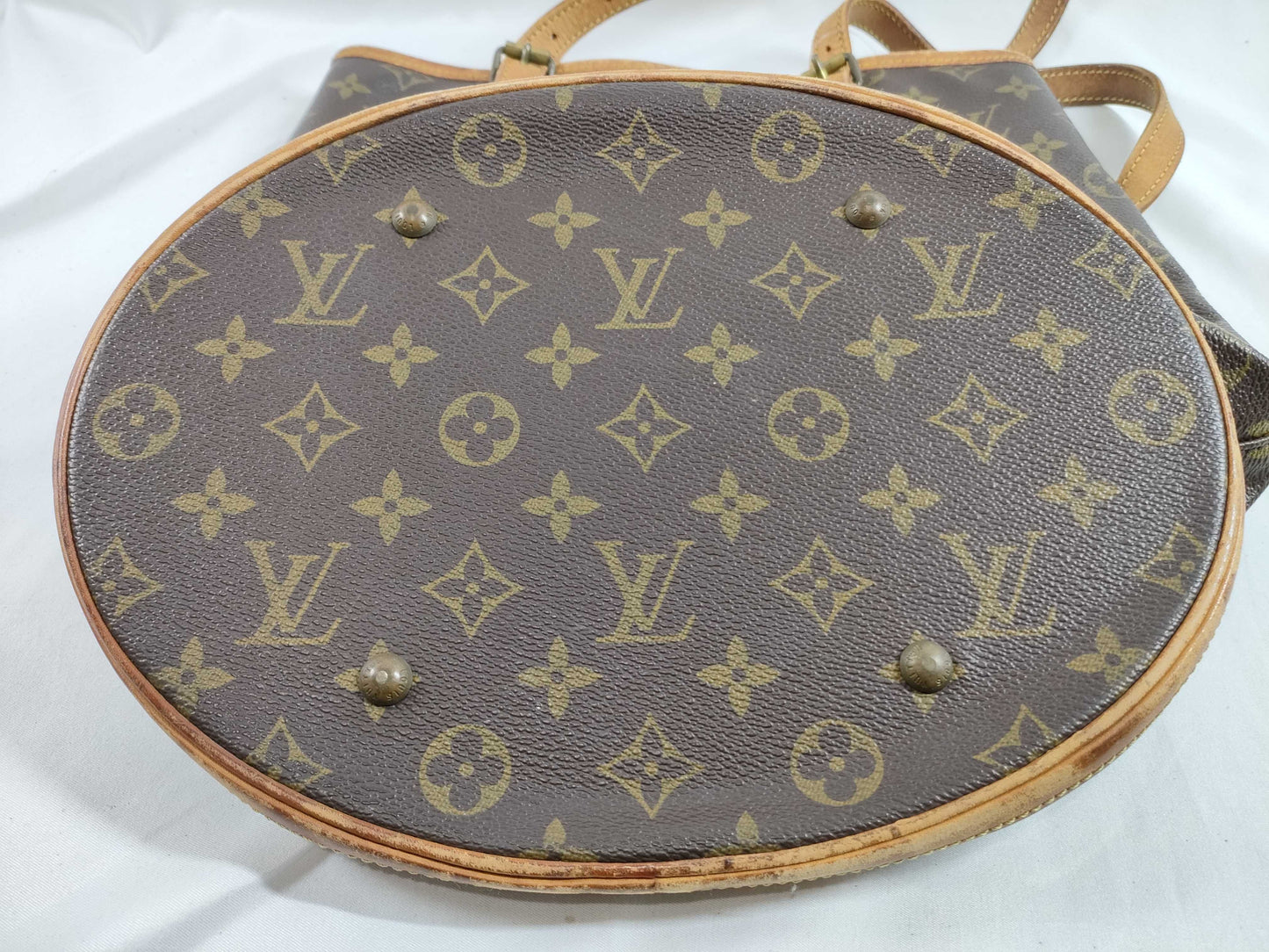 LOUIS VUITTON M42236 Monogram Louis Vuitton Bucket PM Handbag