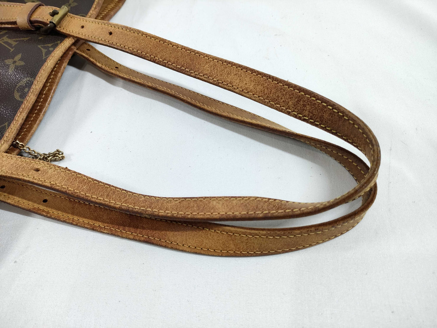 LOUIS VUITTON M42236 Monogram Louis Vuitton Bucket PM Handbag