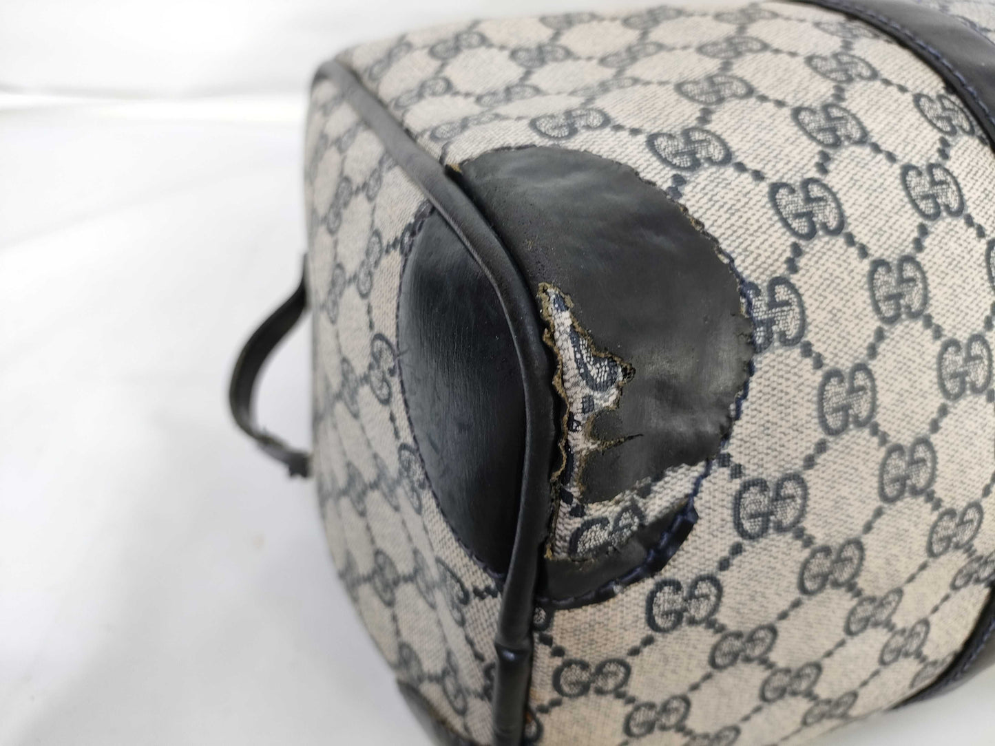 GUCCI GG Supreme GG Canvas Boston Bag
