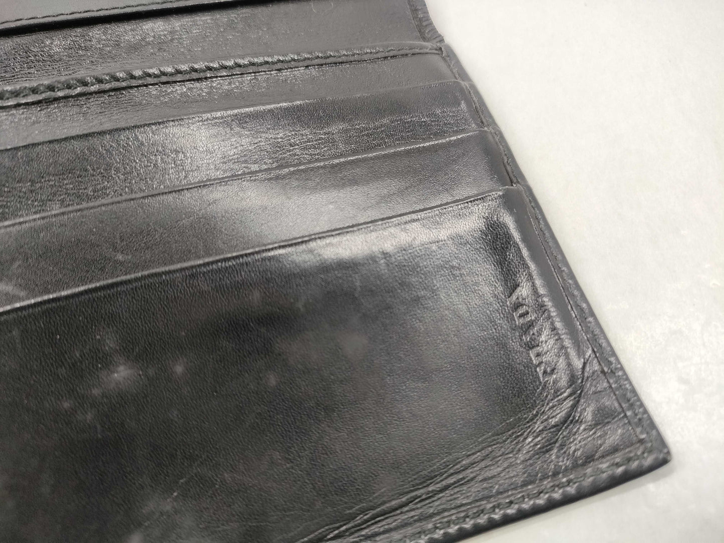 CHANEL Caviar Skin Coco Mark Tri-fold Wallet / Prada Wallet