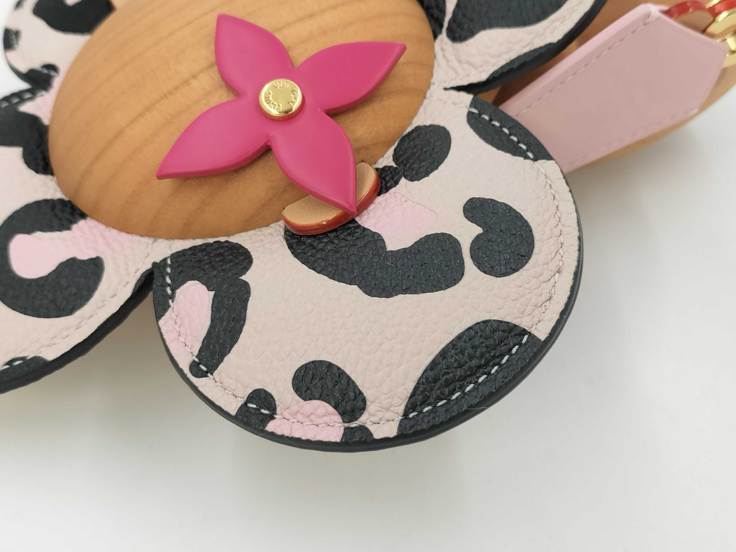 LOUIS VUITTON Monogram Vivienne Figurine Wild at Heart Other Accessories