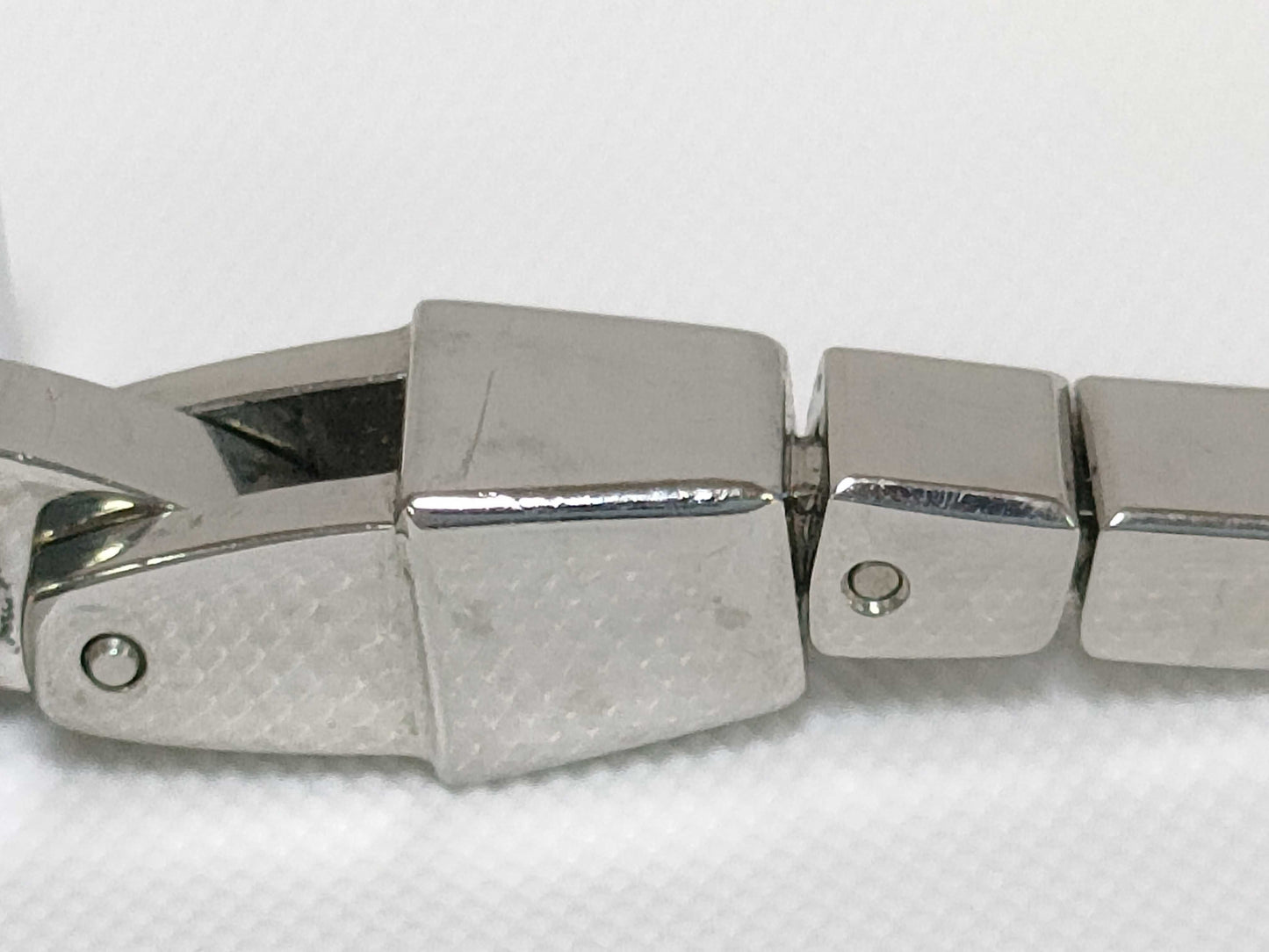 GUCCI 102/Quartz/G Square Unmoving Women's Watch
