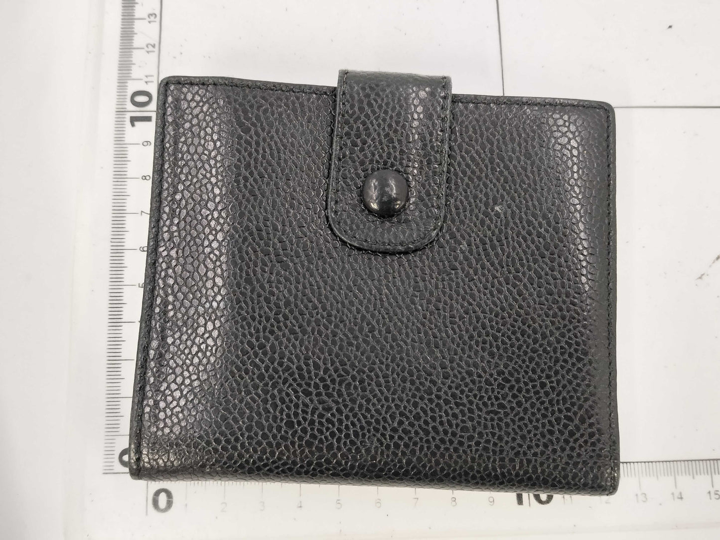 CHANEL Caviar Skin Bifold Wallet