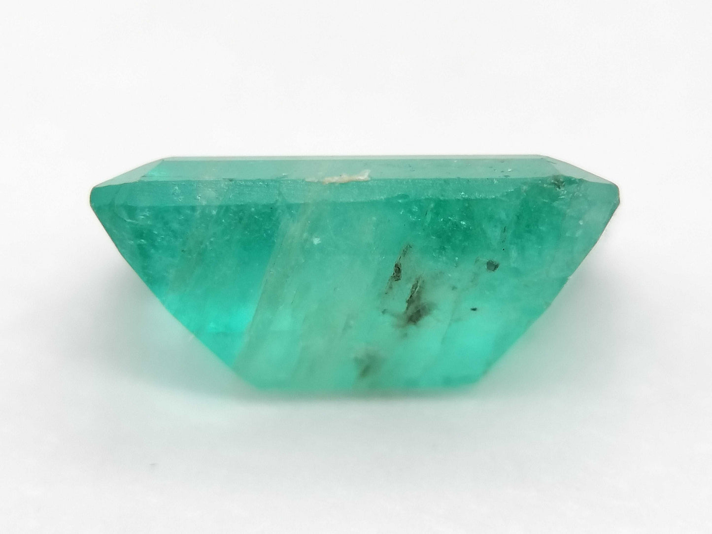 E3.85ct Colored Stone Loose