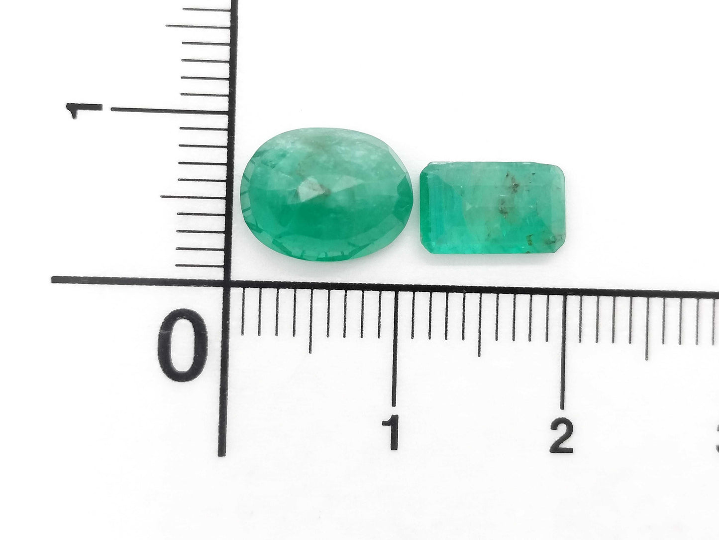 E3.85ct Colored Stone Loose
