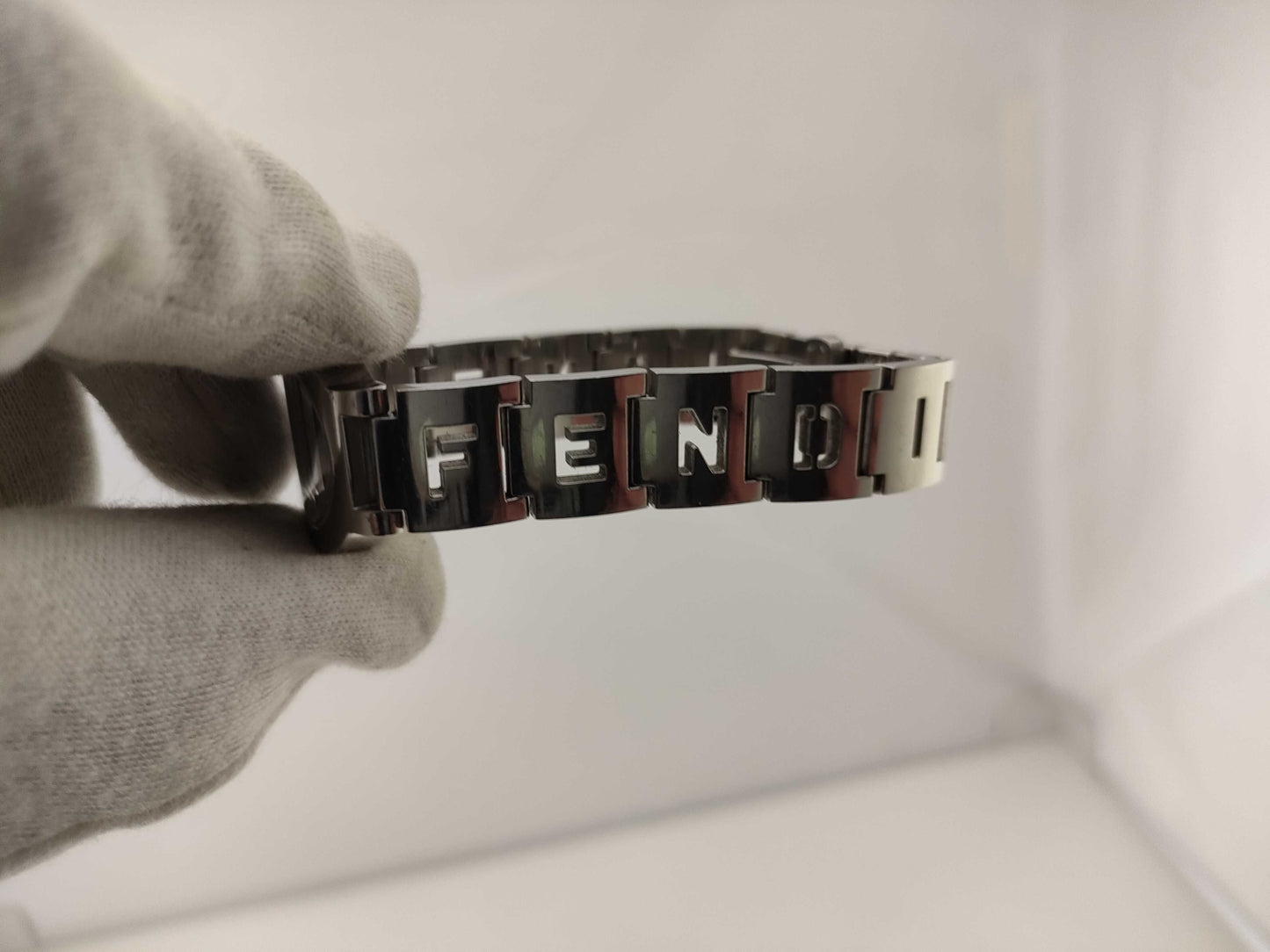 FENDI 3050 L 043 587 Women's Watch