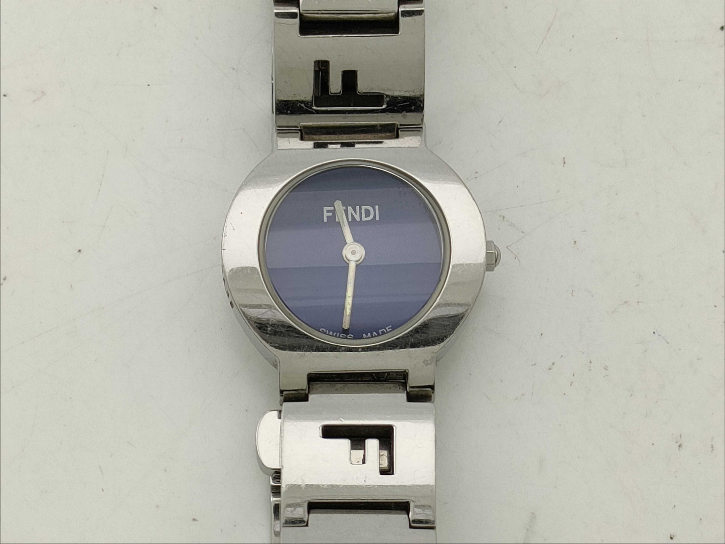 FENDI 3050 L 043 587 Women's Watch