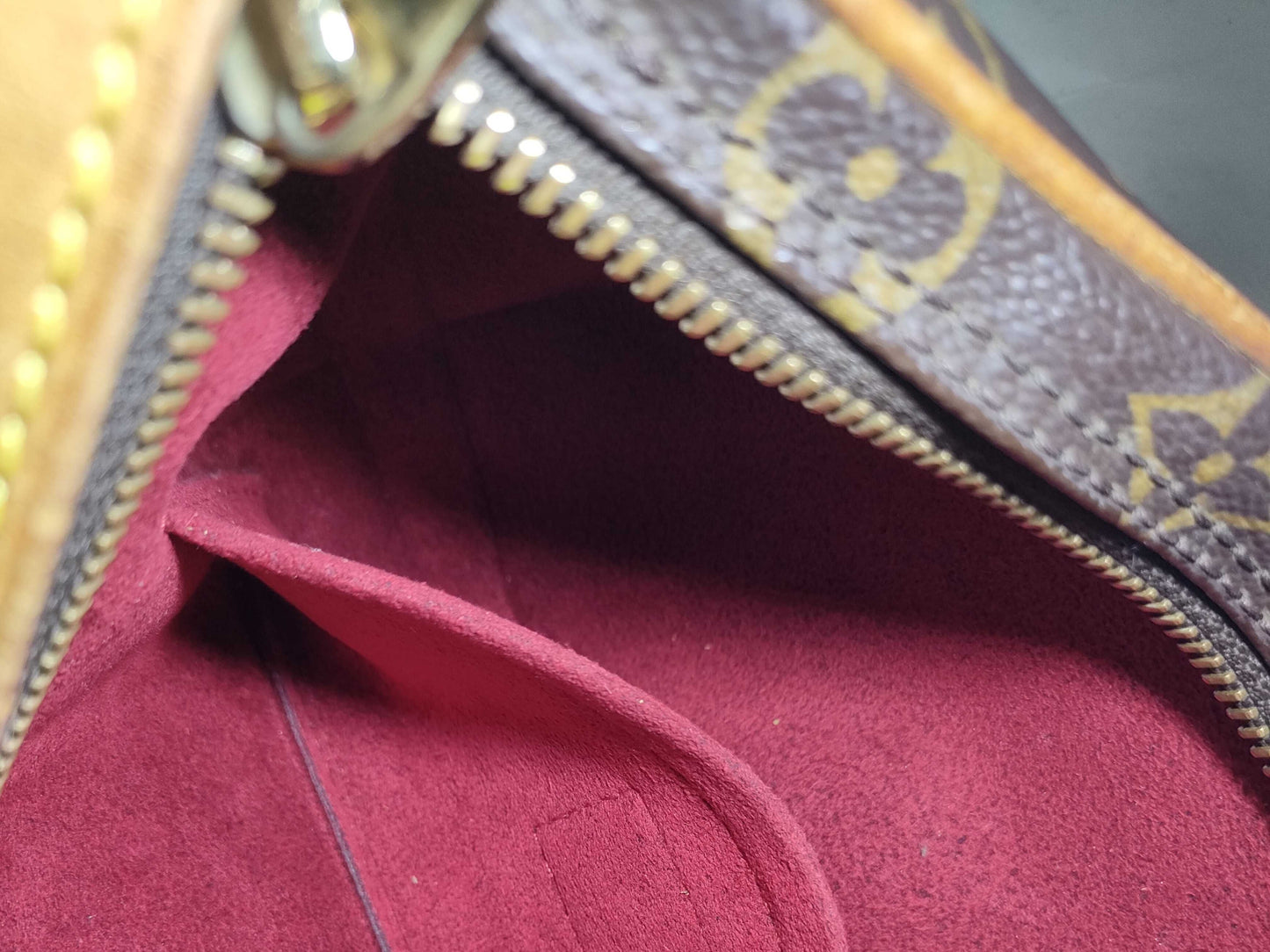 LOUIS VUITTON Monogram M51510 Pochette Croissant Shoulder Bag