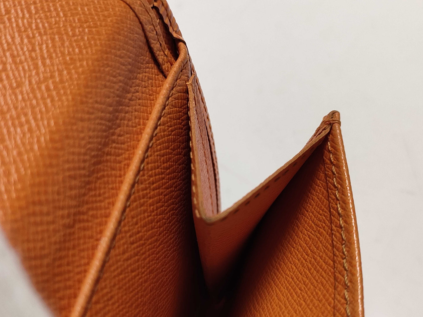 LOUIS VUITTON Epi Portefeuille Marco Wallet