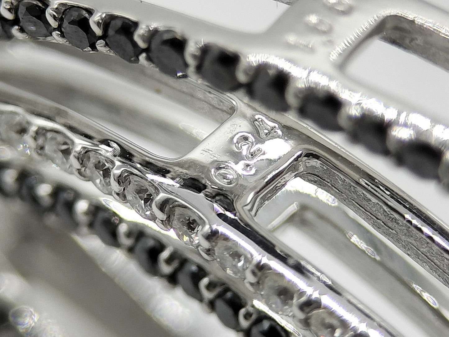 D1.00ct K18WG 7.9g Necklace