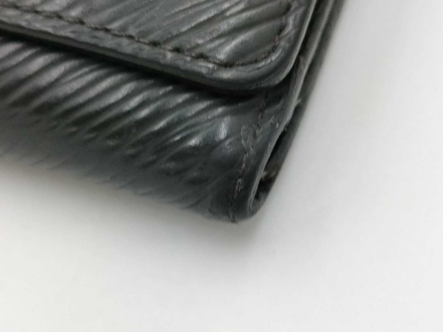 LOUIS VUITTON Epi Portefeuille Twist Folding Wallet