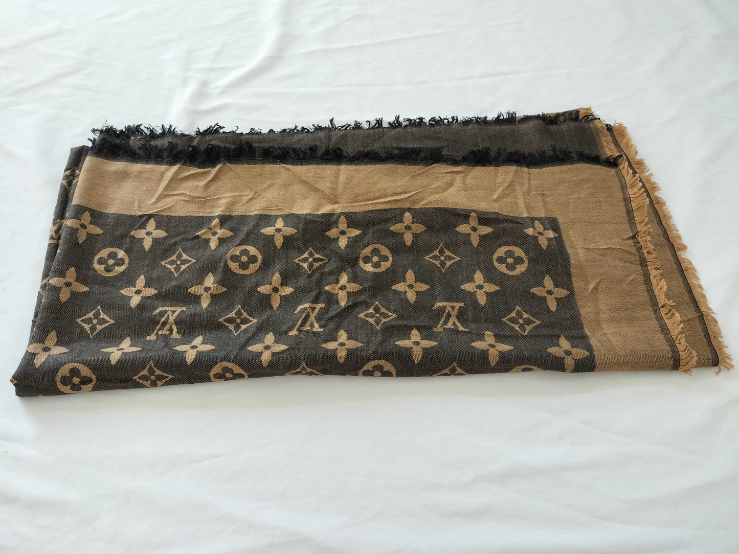 LOUIS VUITTON Monogram Large Fringe Stole*1 Scarf