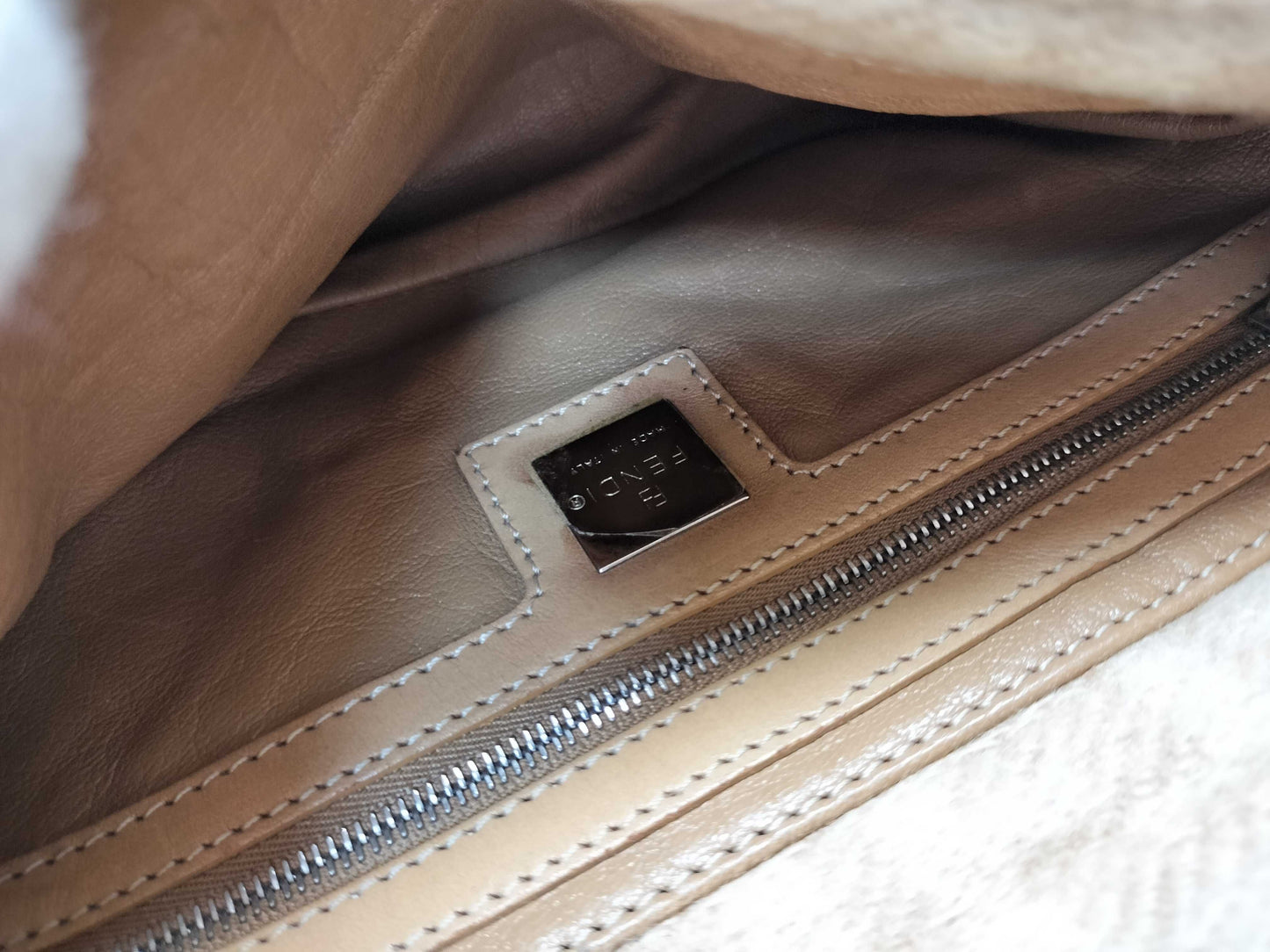 FENDI Mamma 2321-26424-008 / Wool / Condition Considered Handbag