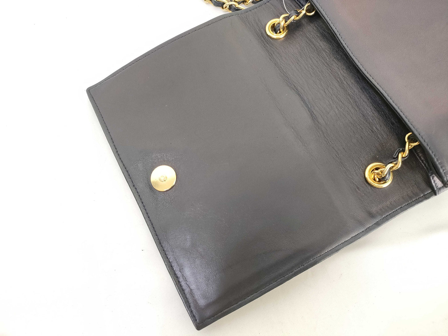 CHANEL Matelasse Lambskin Chain Shoulder Bag in Black