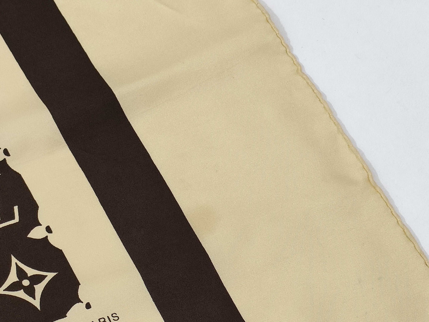 LOUIS VUITTON Monogram and 3 other Chanel scarves
