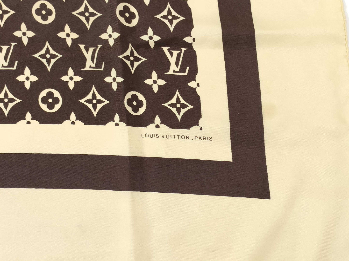 LOUIS VUITTON Monogram and 3 other Chanel scarves