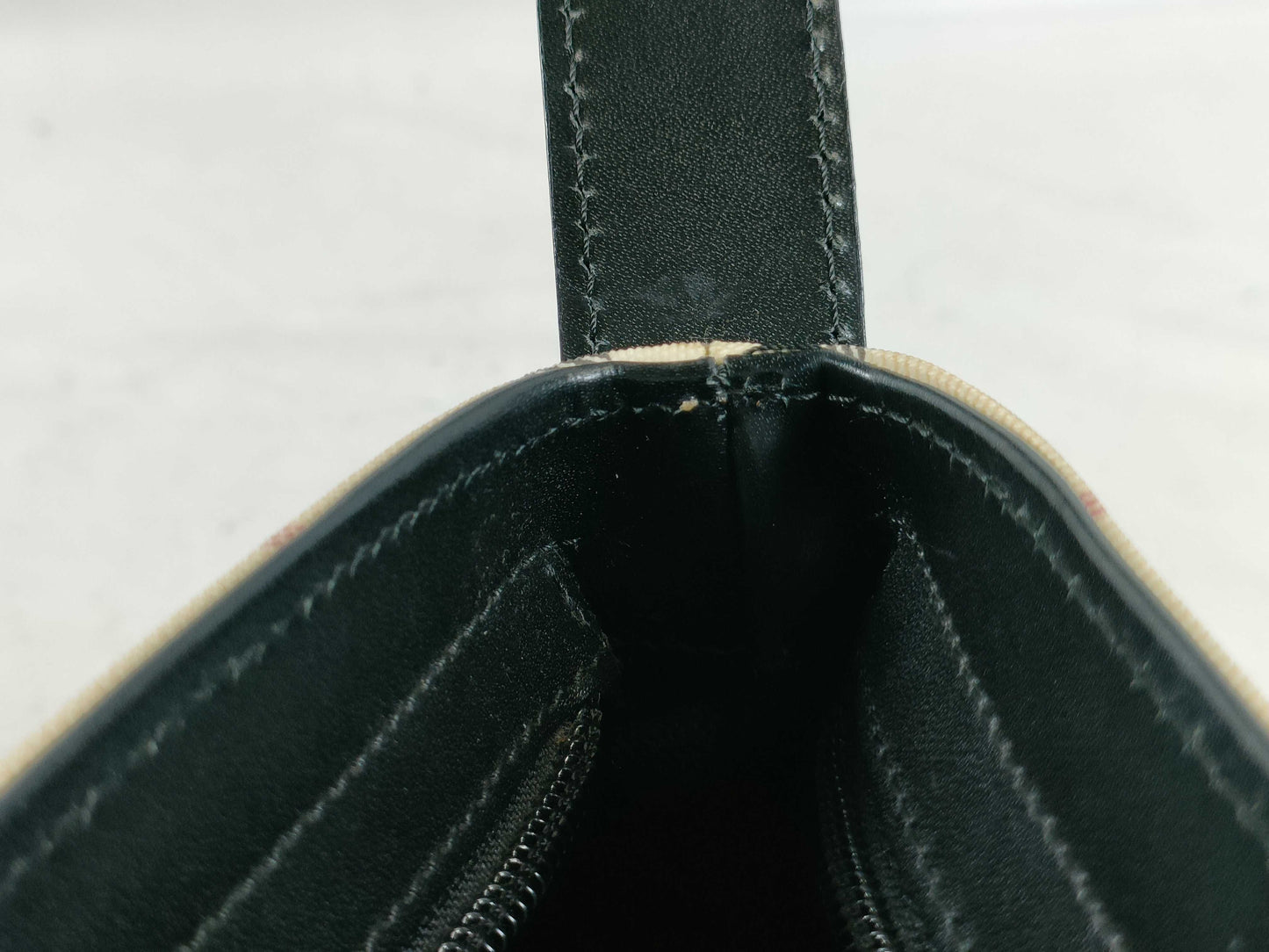 BURBERRY London Nova Check Hand Shoulder Bag