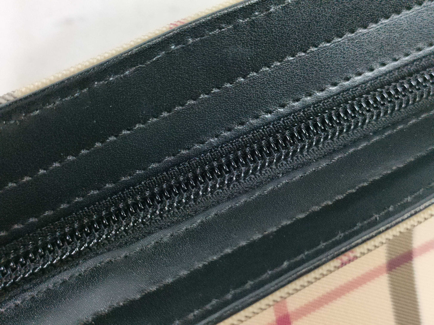 BURBERRY London Nova Check Hand Shoulder Bag