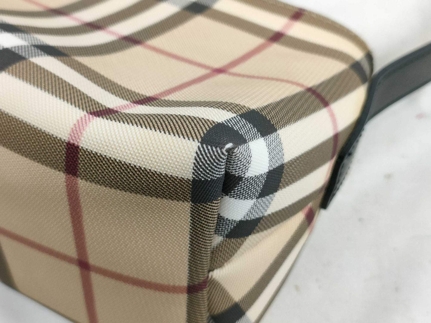BURBERRY London Nova Check Hand Shoulder Bag