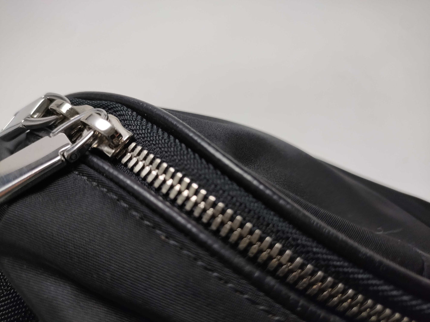 Nylon body bag/waist bag/BALLY shoulder bag