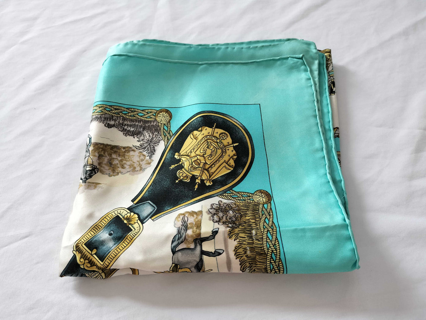 HERMES GRANDS ATTELAGES / White tag missing / Condition considered Scarf