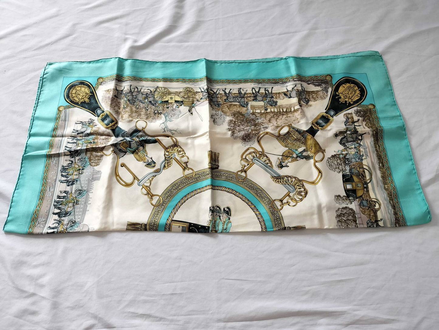 HERMES GRANDS ATTELAGES / White tag missing / Condition considered Scarf