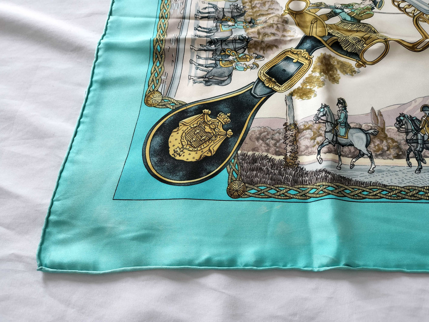 HERMES GRANDS ATTELAGES / White tag missing / Condition considered Scarf