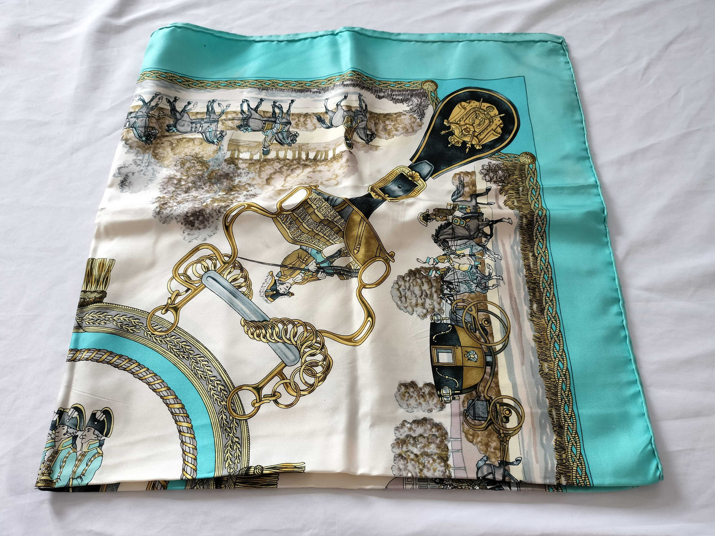 HERMES GRANDS ATTELAGES / White tag missing / Condition considered Scarf