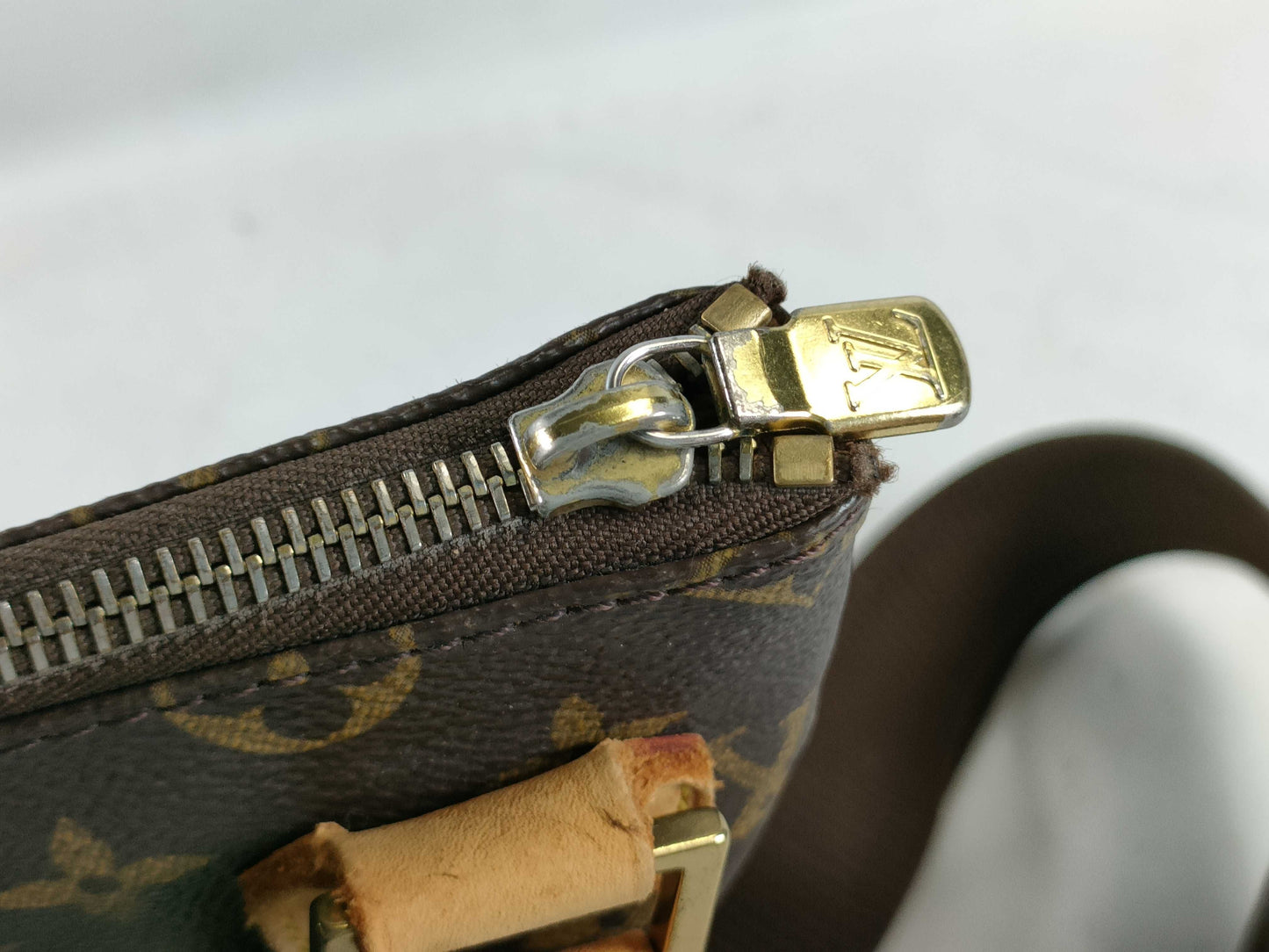 LOUIS VUITTON M40044 Monogram M40044 Pochette Bosphore Shoulder Bag