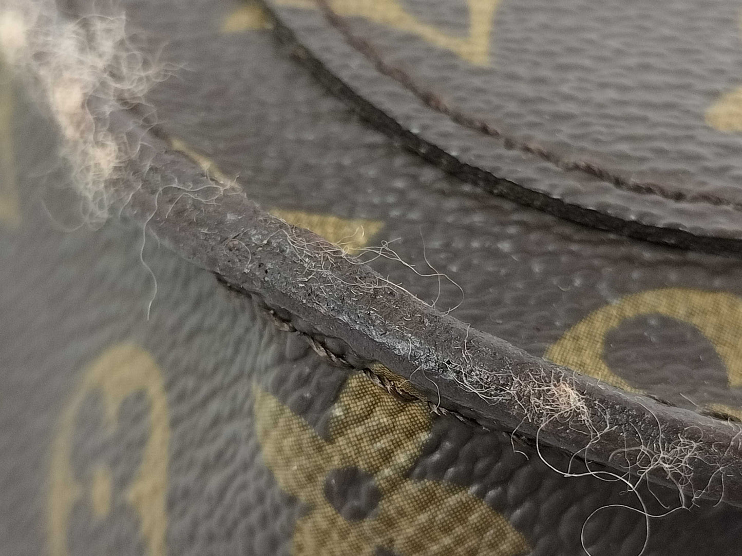 LOUIS VUITTON M51242 Monogram Saint-Cloud Shoulder Bag