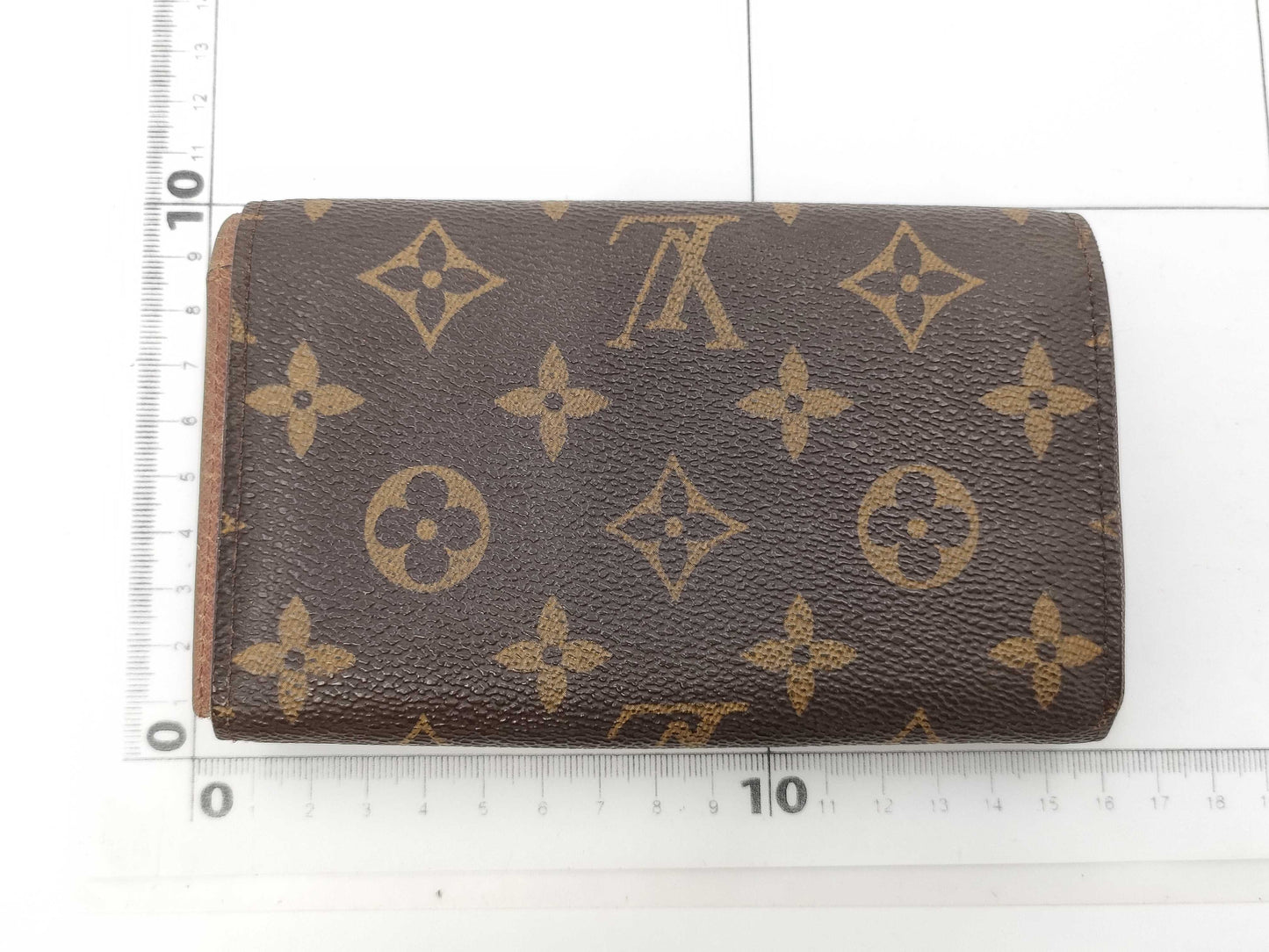 LOUIS VUITTON Monogram Compact Wallet