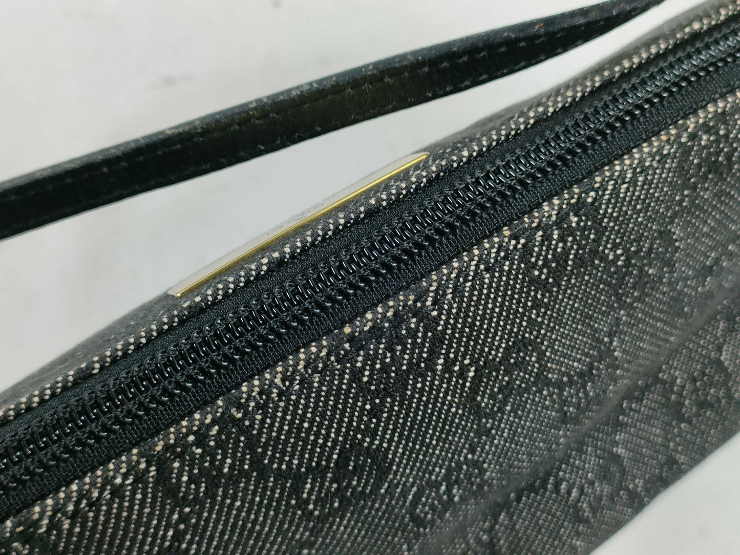 GUCCI GG Canvas 07198 Pouch