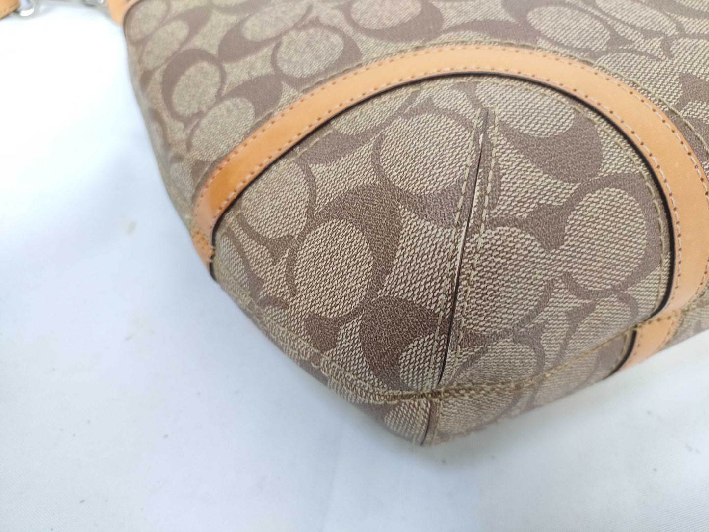 COACH Signature Shoulder Bag 19822