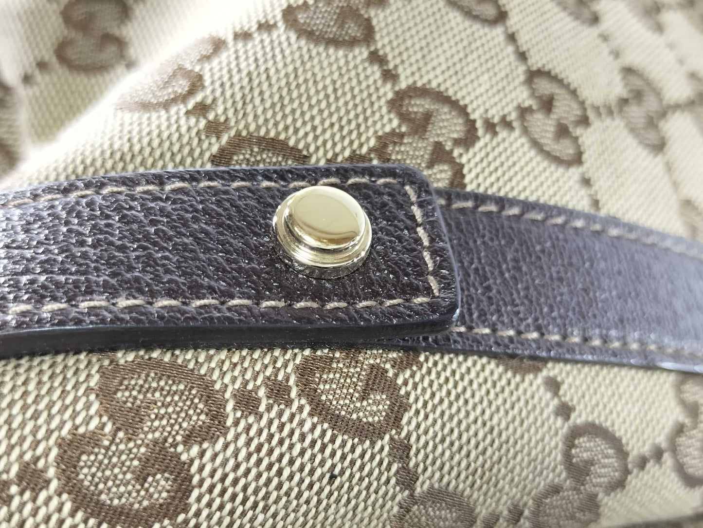 GUCCI GG Canvas Handbag with Pouch Tote Bag