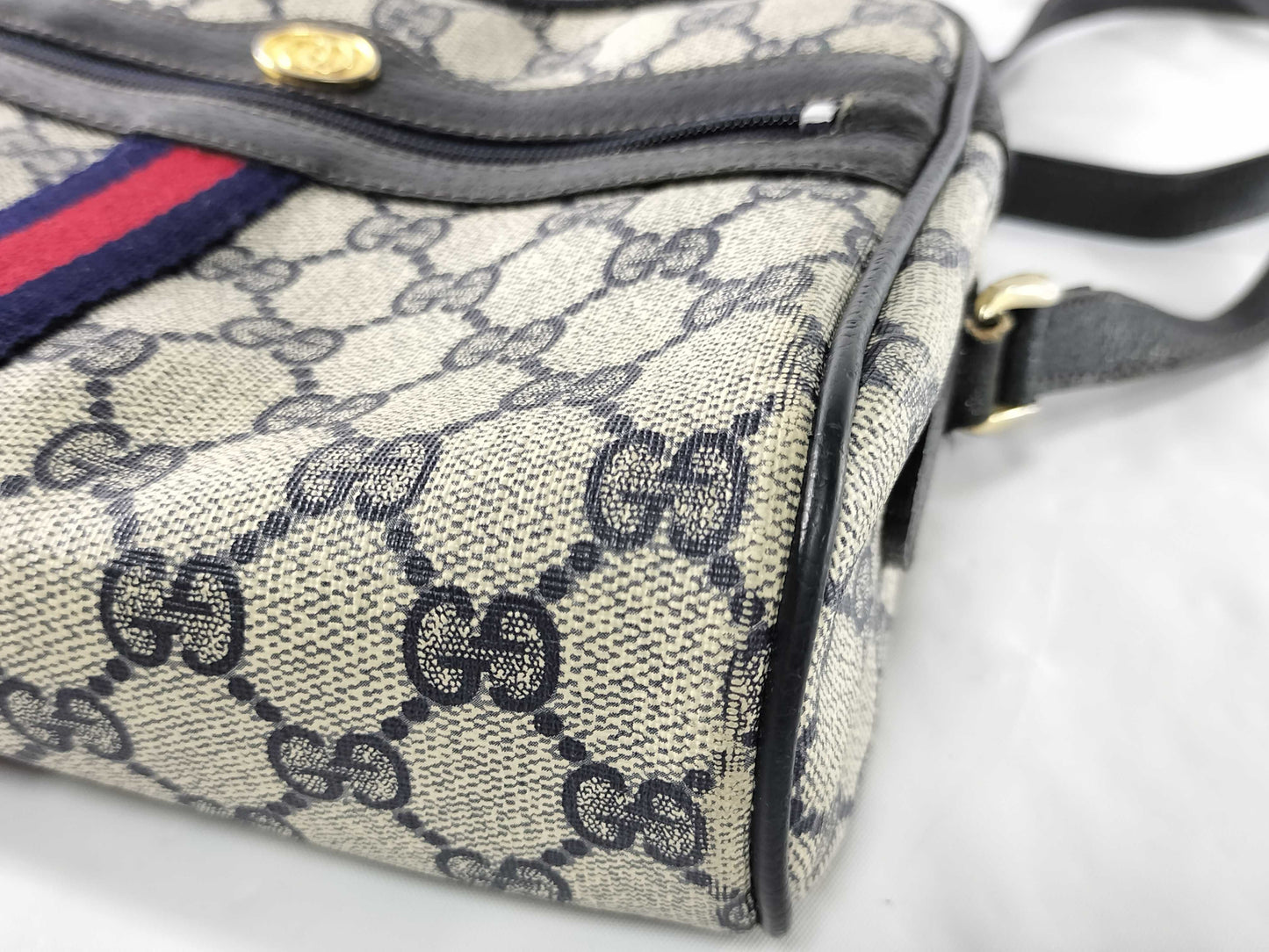 GUCCI GG Shoulder Bag in PVC with Box