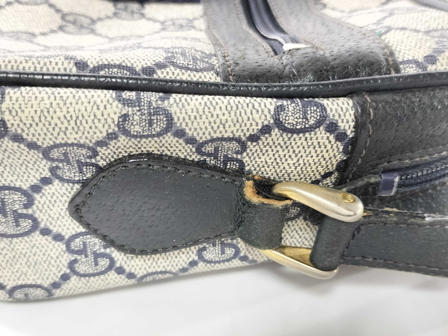 GUCCI GG Shoulder Bag in PVC with Box