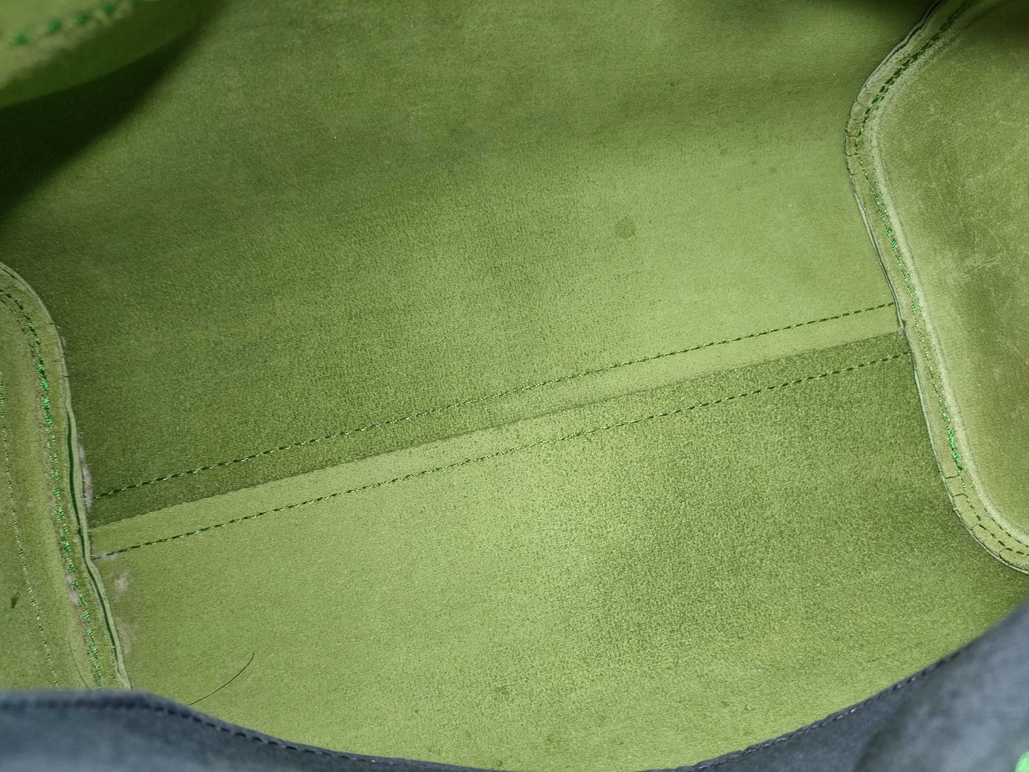 LOUIS VUITTON Epi Speedy 25 Green Boston Bag