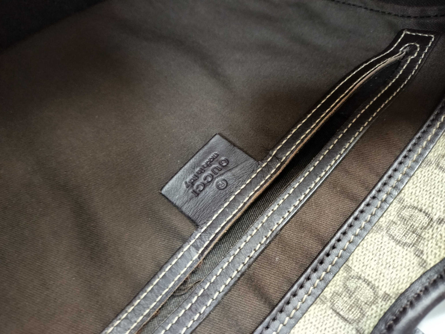 GUCCI GG Supreme 203493 Shoulder Bag