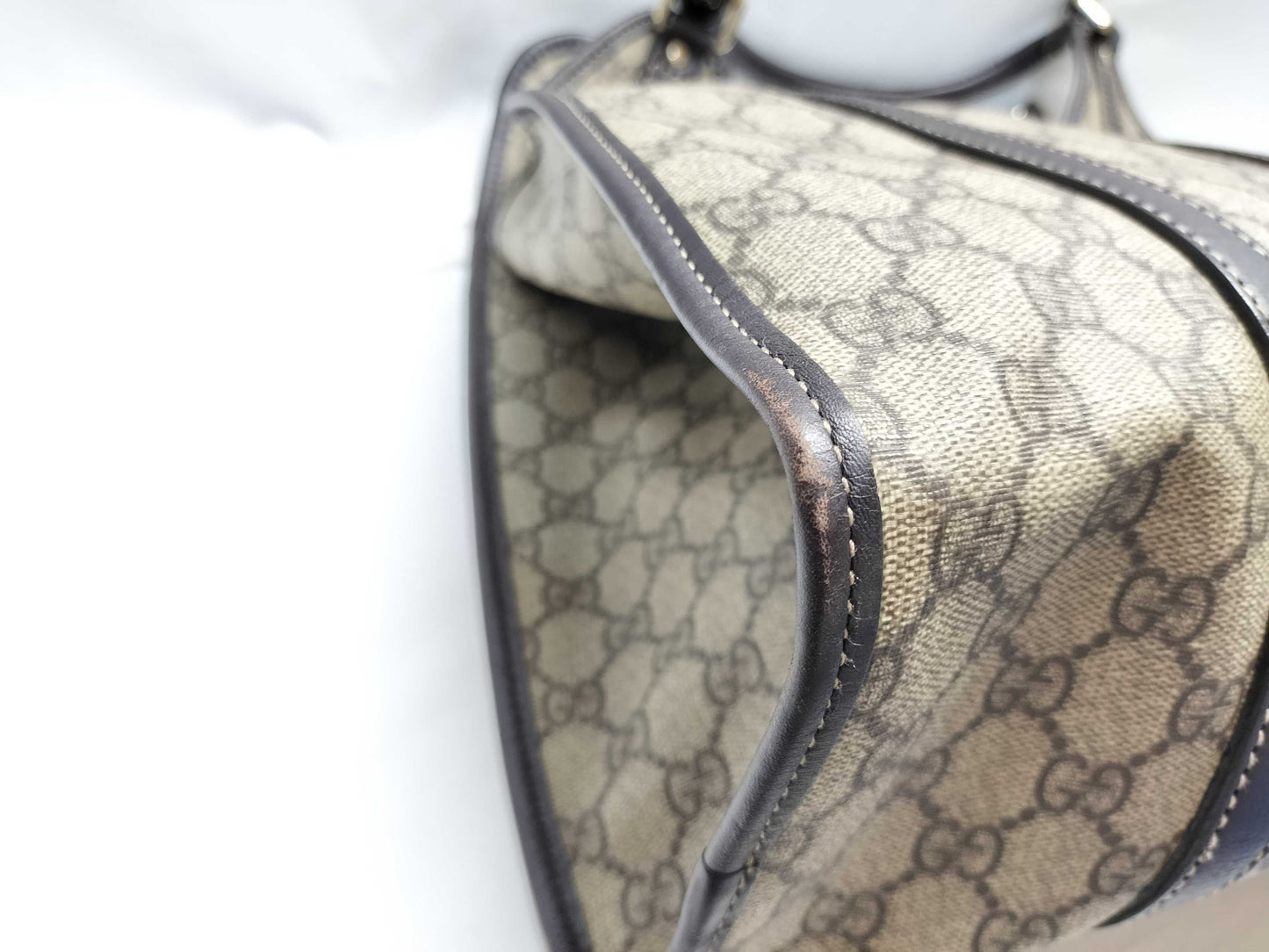 GUCCI GG Supreme 203493 Shoulder Bag