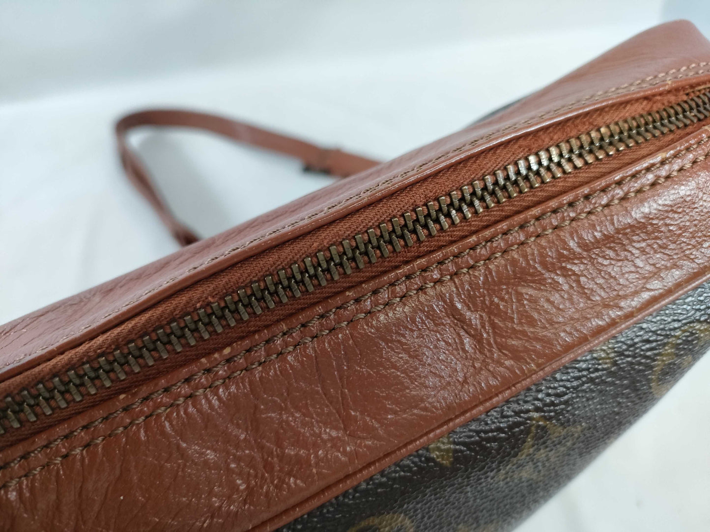 LOUIS VUITTON M51364 Monogram Sack Band Shoulder Bag
