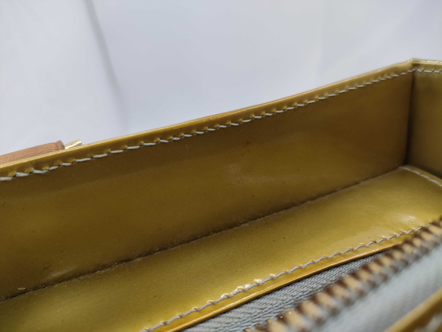 LOUIS VUITTON Vernis Columbus Tote Bag