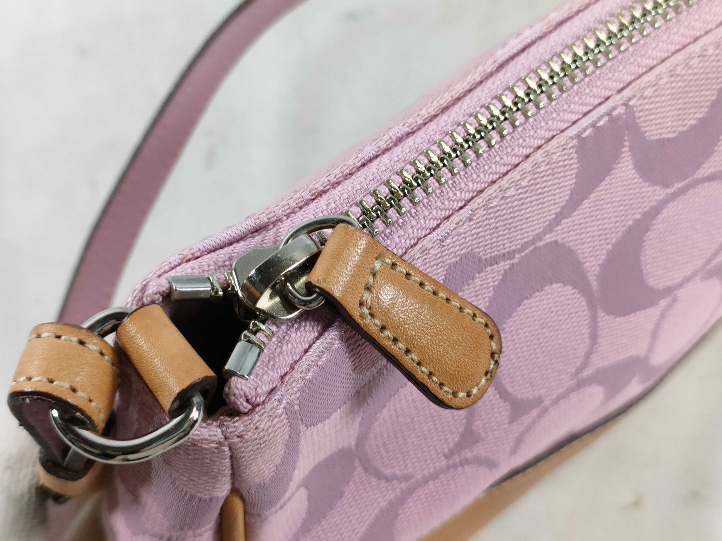 COACH Signature 6094 Handbag Handbag