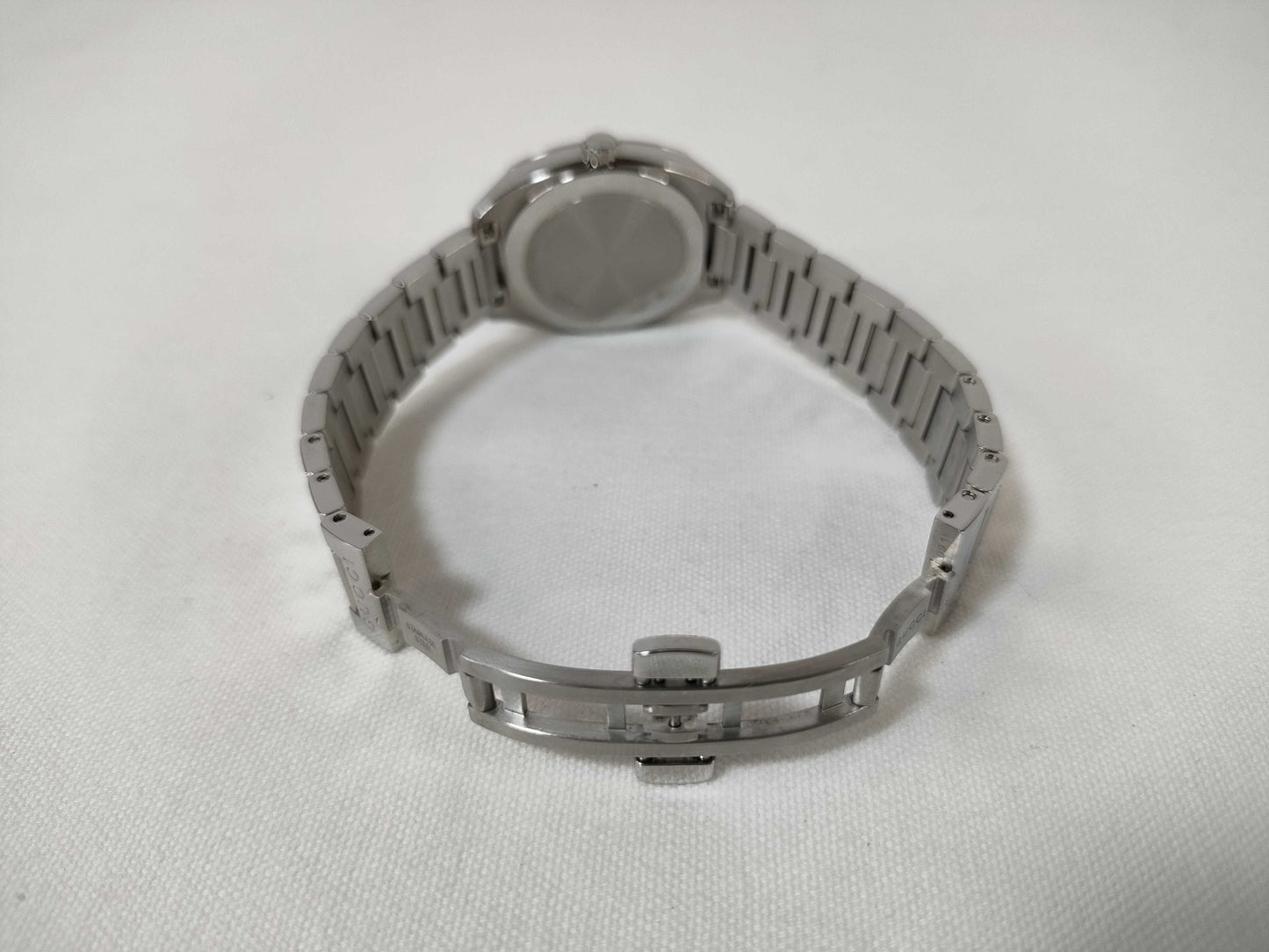 GUCCI 142.5 Women's Quartz Watch