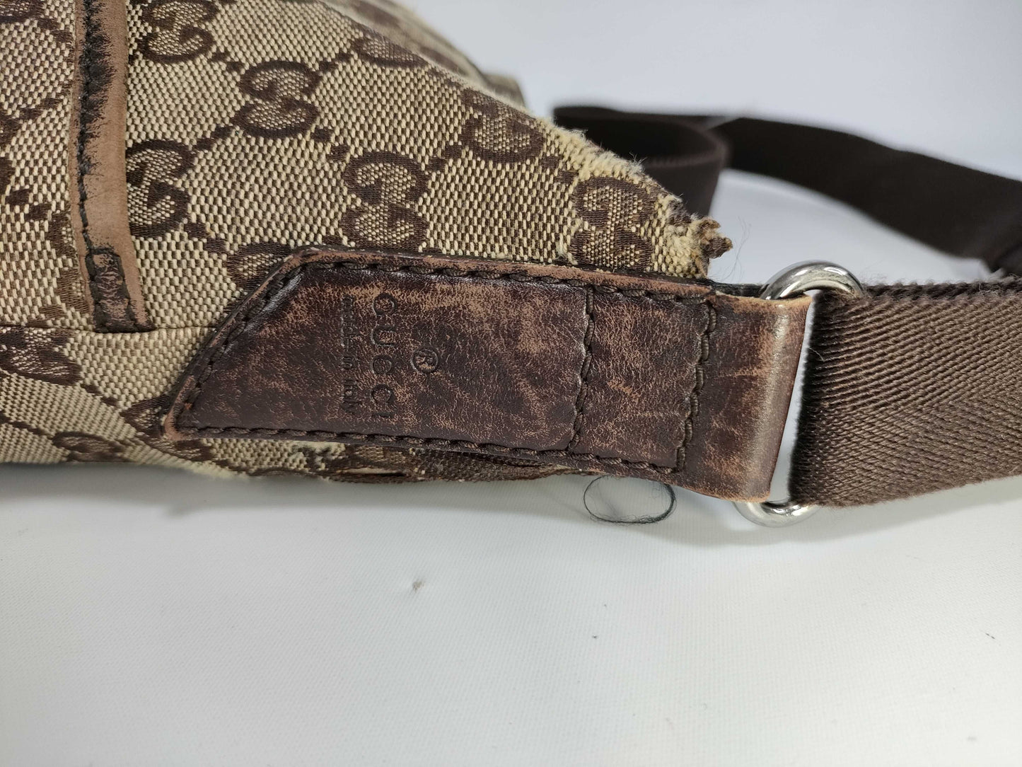 GUCCI GG Canvas Shoulder Bag