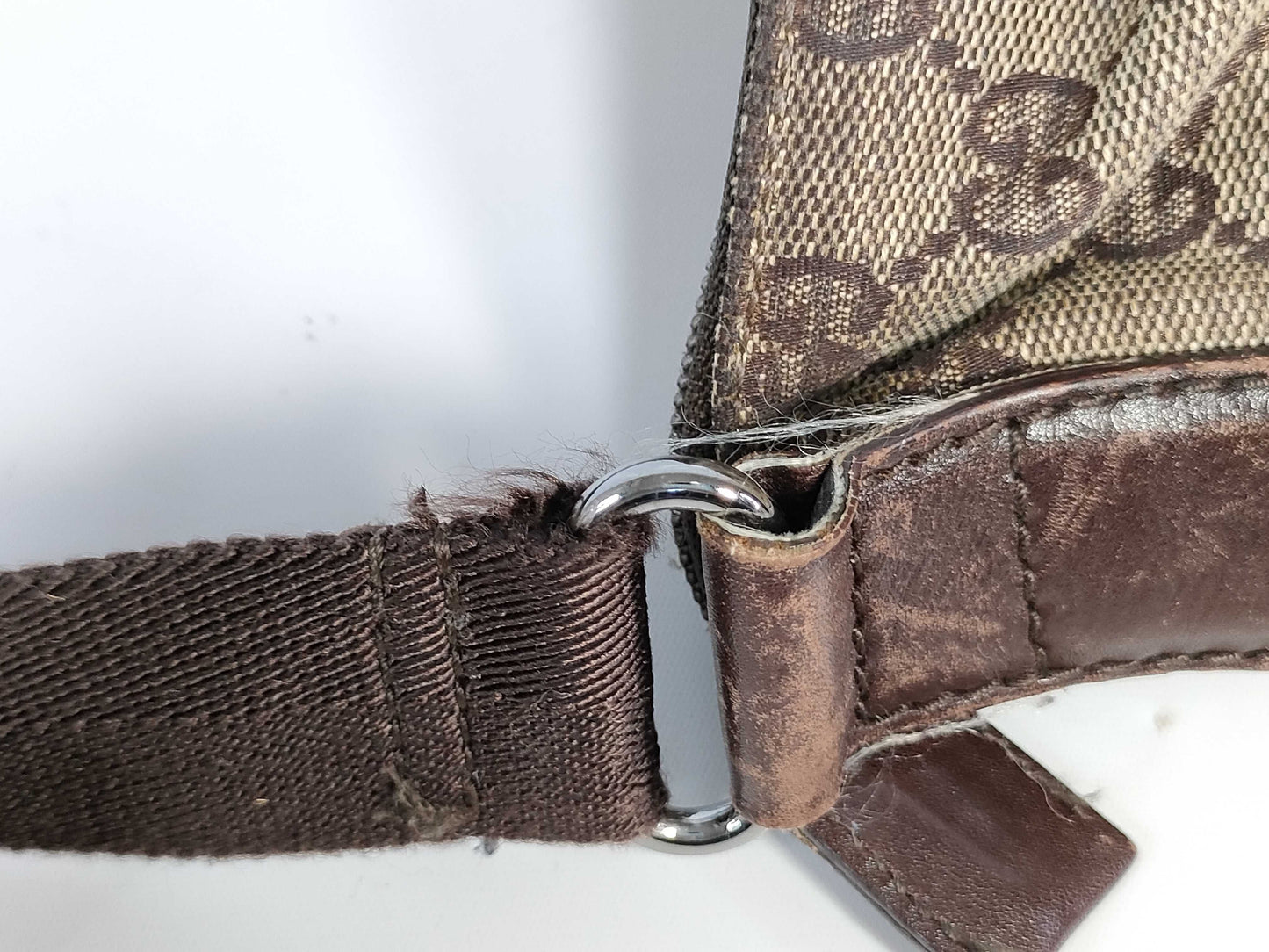 GUCCI GG Canvas Shoulder Bag