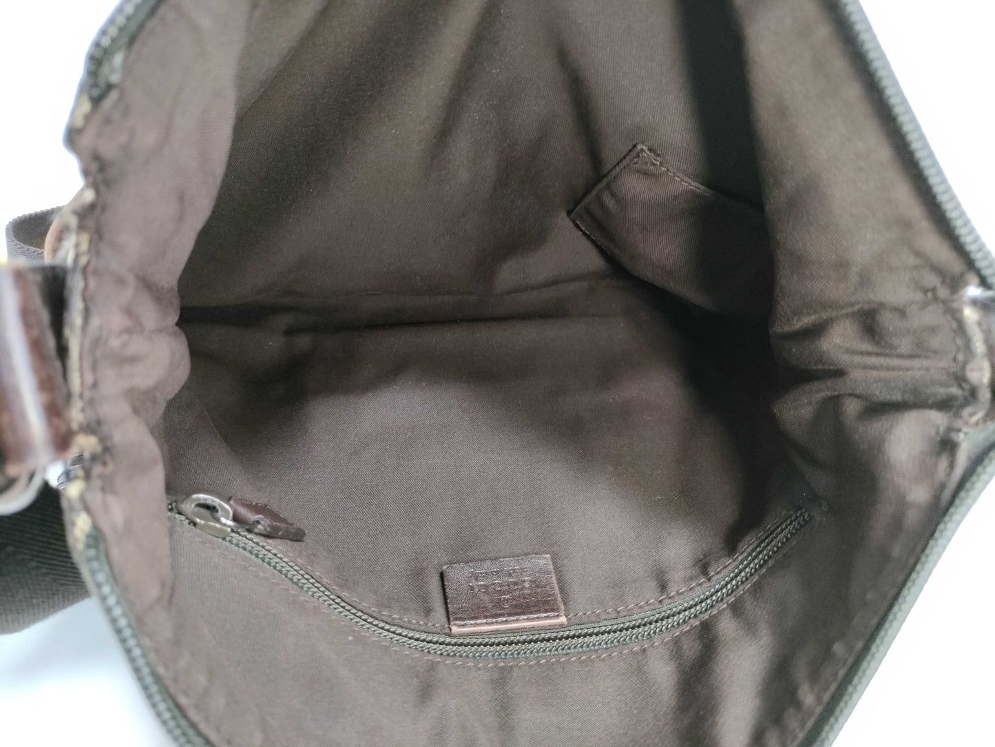 GUCCI GG Canvas Shoulder Bag