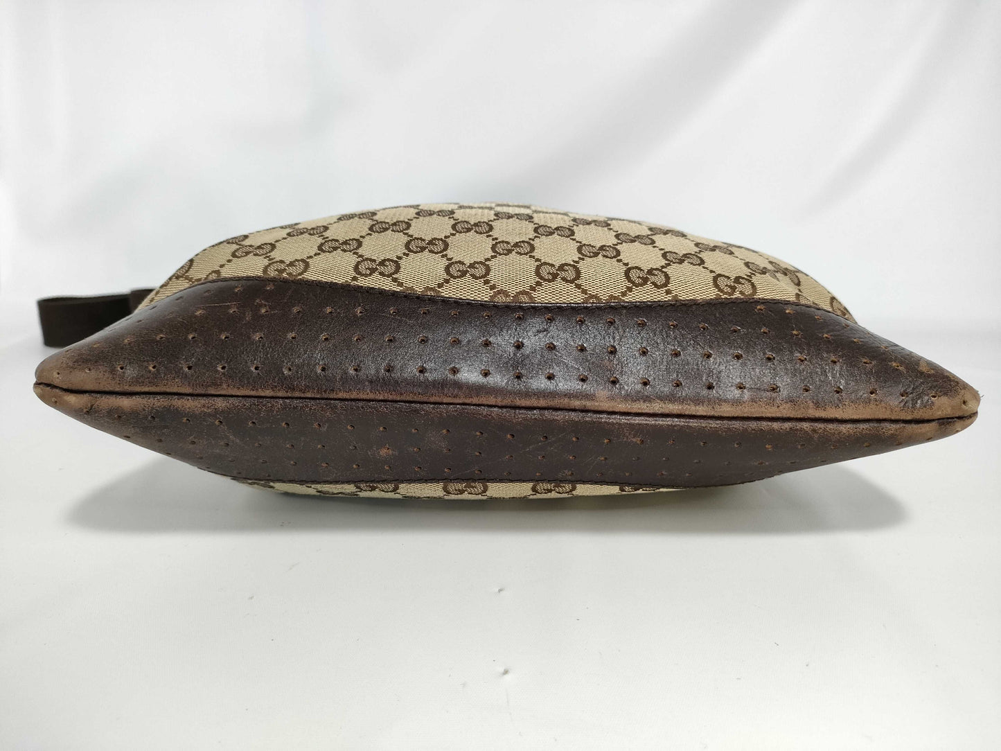 GUCCI GG Canvas Shoulder Bag