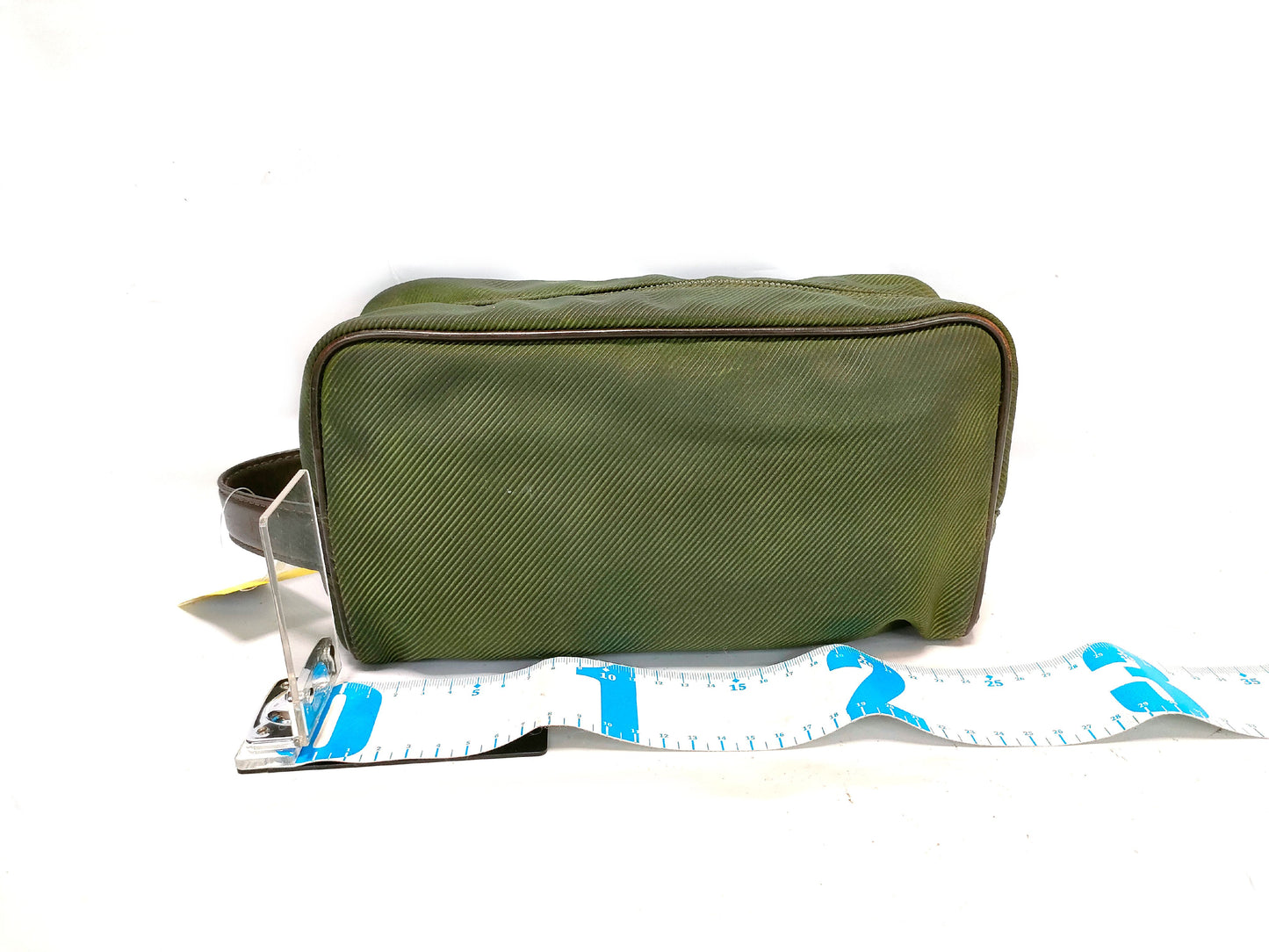 LOUIS VUITTON M30758 Taiga Parana Second Bag