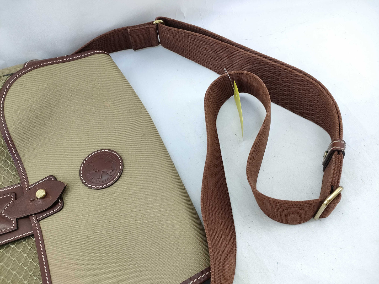 HUNTING WORLD Messenger Bag Shoulder Bag